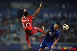 开云下载-重庆斯威客场失利，球队全力备战