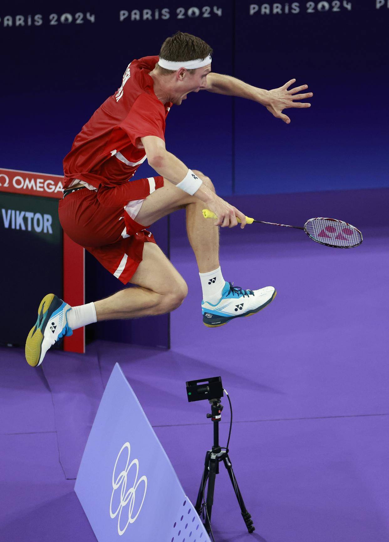 关于丹麦羽毛球队鏖战中国羽毛球队，安赛龙完成帽子戏法的信息