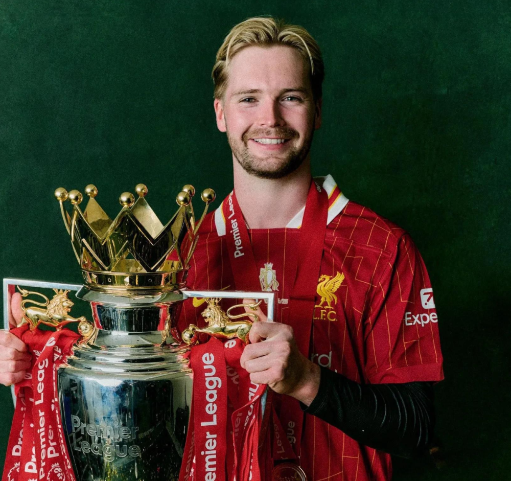 尤文翻盘曼联，凯恩刷新纪录的简单介绍